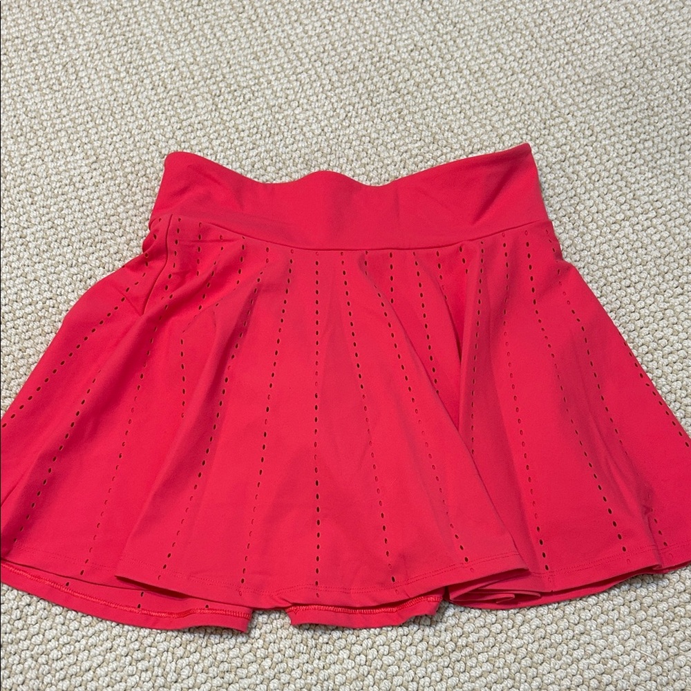 Thrive Societe Endure Perforated Skort in Solar Pink Medium NWT $84